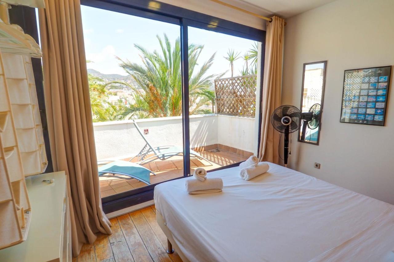 Port Alegre Attic By Hello Homes Sitges Ngoại thất bức ảnh