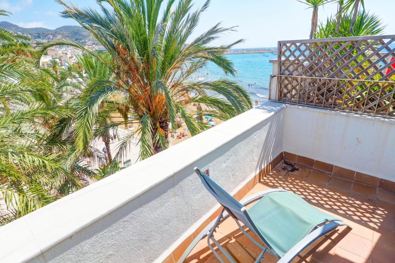 Port Alegre Attic By Hello Homes Sitges Ngoại thất bức ảnh